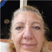 Interprete e traduttrice impartisce lezioni di Inglese ad allievi di scuole di ogni ordine e grado